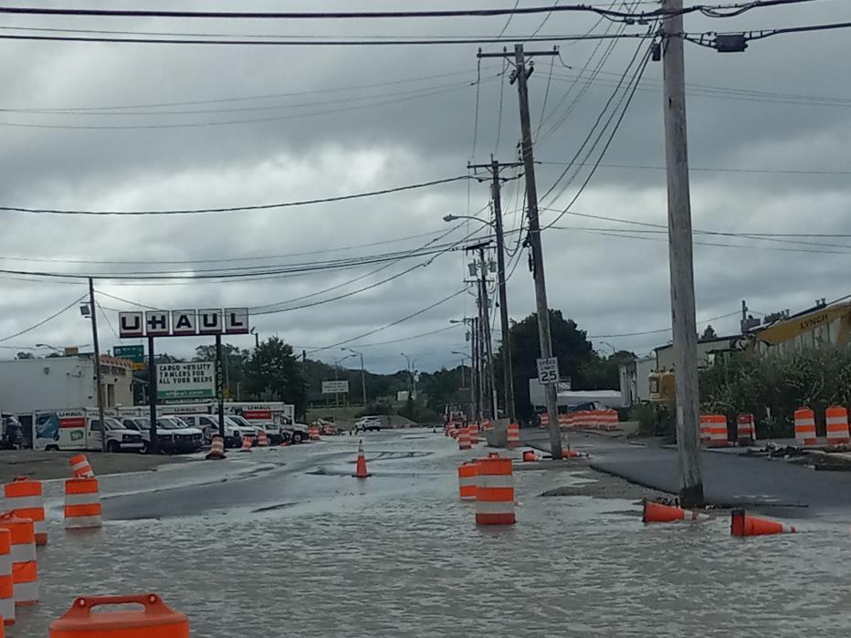 Flooding outside in Newport, RI